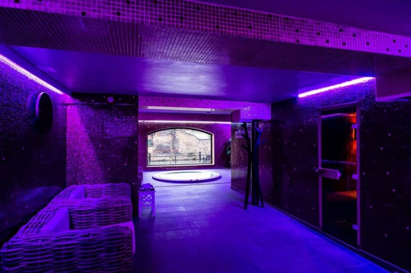 Jacuzzi with a canal view