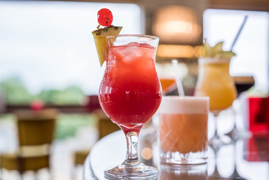 Cocktails at the Varsity Hotel